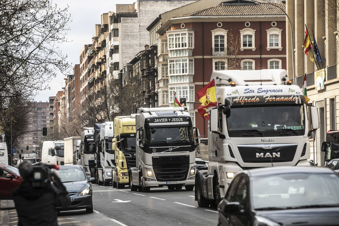 La tercera marcha de camiones recorre este jueves las calles del centro de Logroño. 