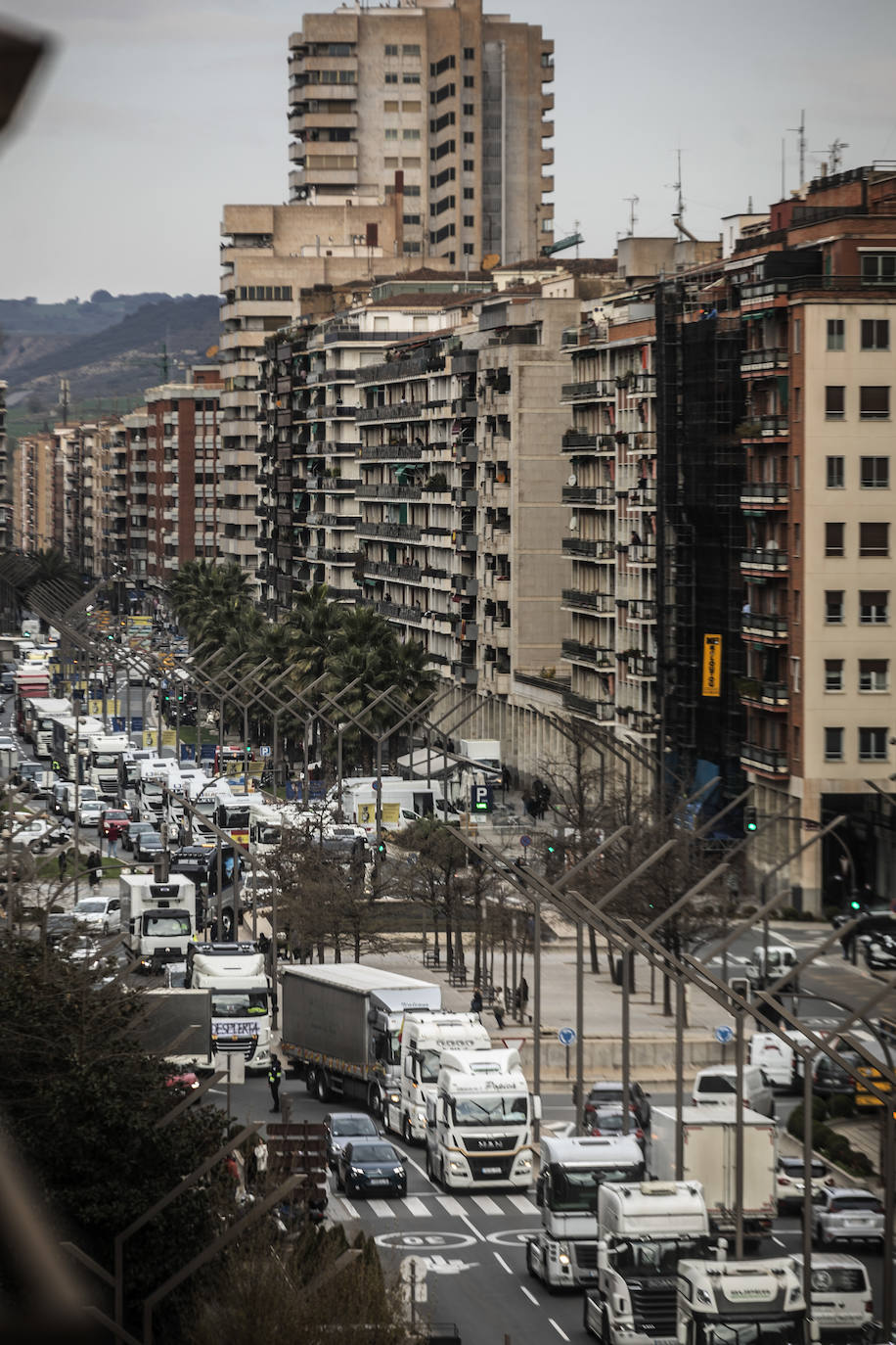 La tercera marcha de camiones recorre este jueves las calles del centro de Logroño. 