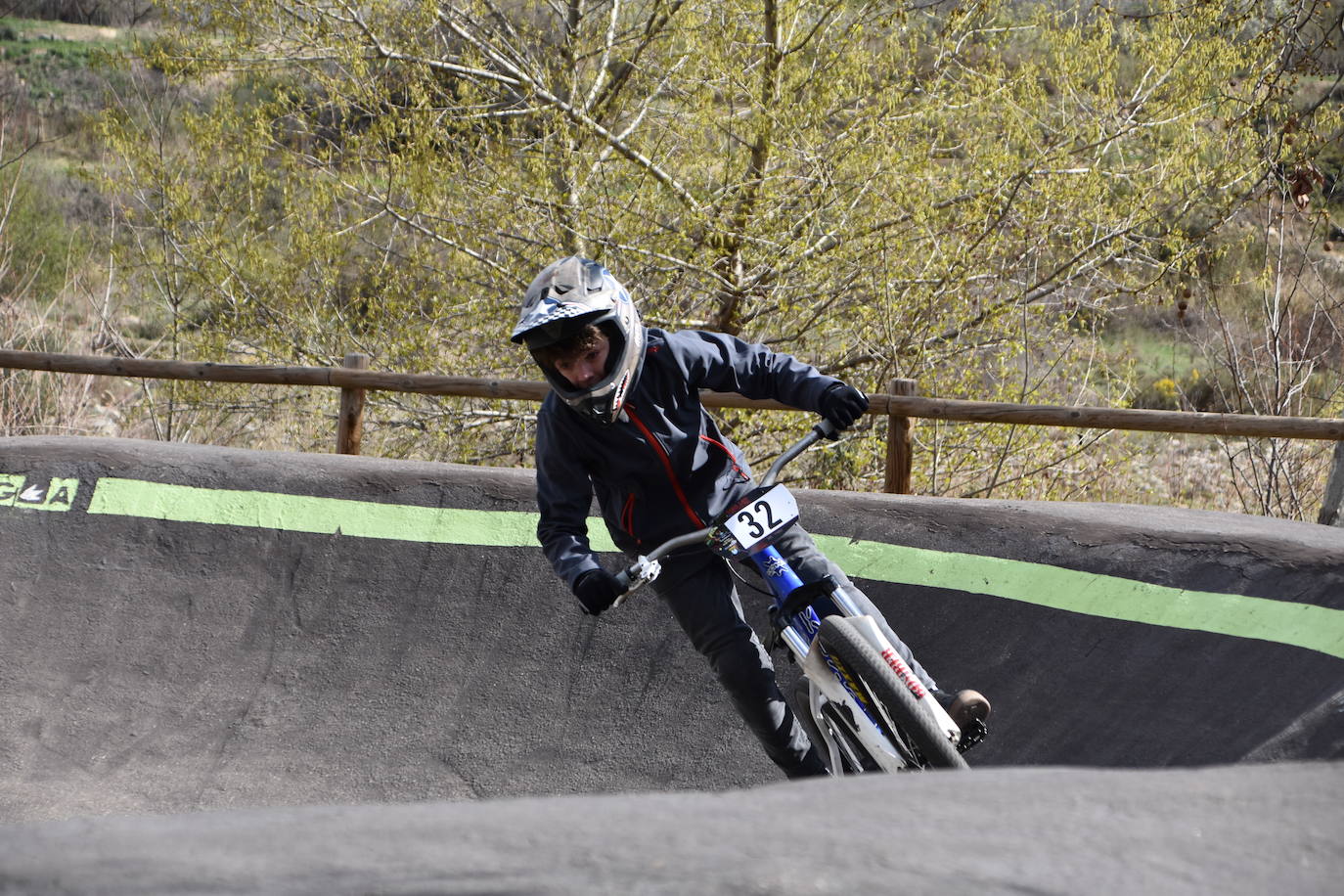 Fotos: Arranca en Igea el campeonato de La Rioja de pumptrack