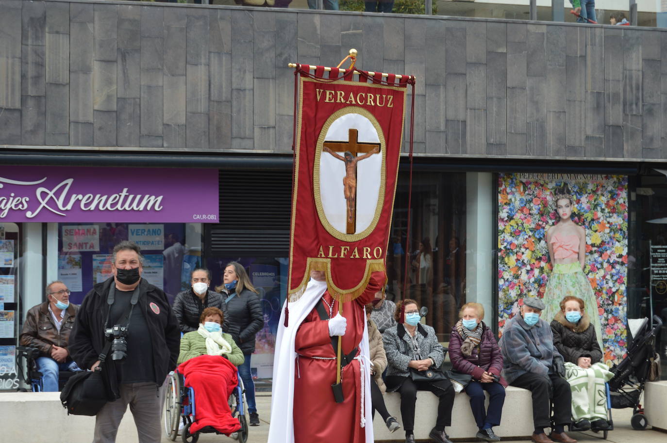 Fotos: La Exaltación de Bandas de Cofradías regresa a las calles de Arnedo tras dos años de silencio