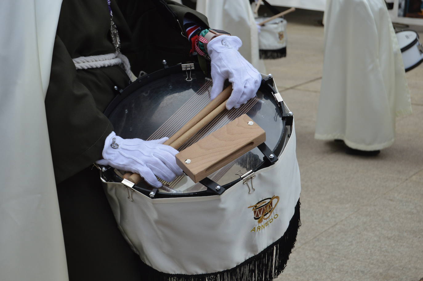 Fotos: La Exaltación de Bandas de Cofradías regresa a las calles de Arnedo tras dos años de silencio