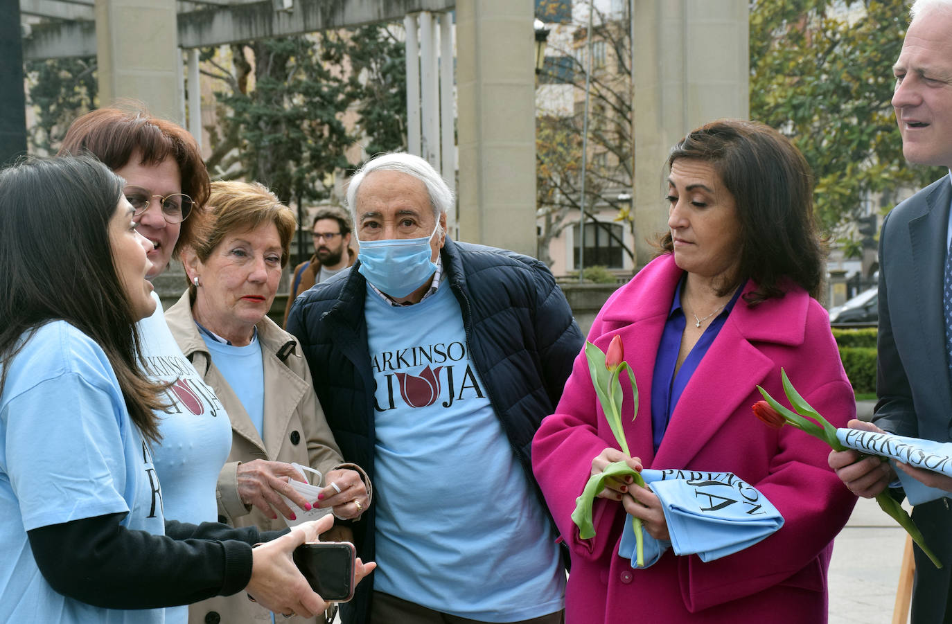 Fotos: Actividades en El Espolón con motivo del Día Mundial del Parkinson