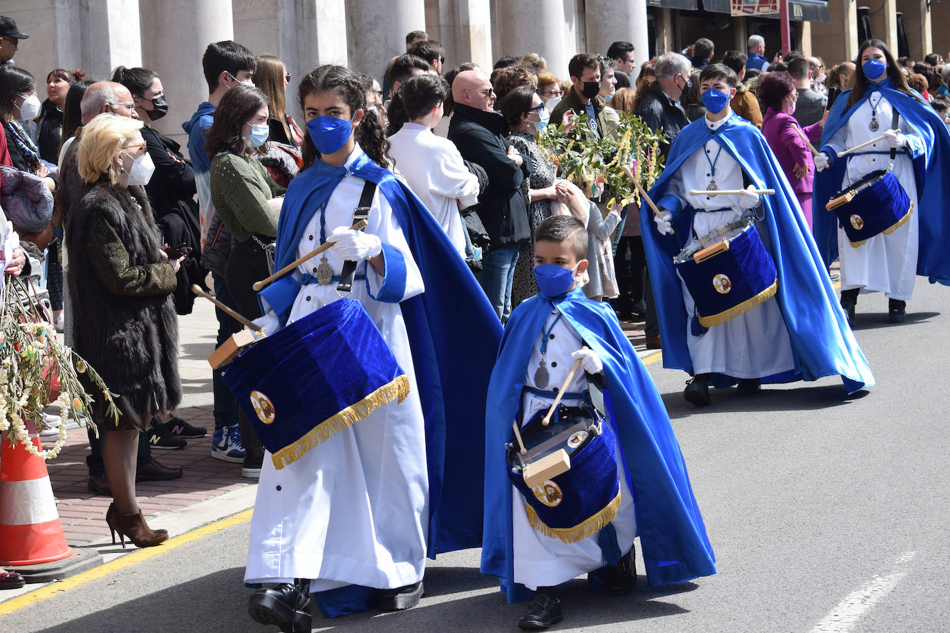 Fotos: Los niños protagonizan la procesión de la Borriquilla de Logroño