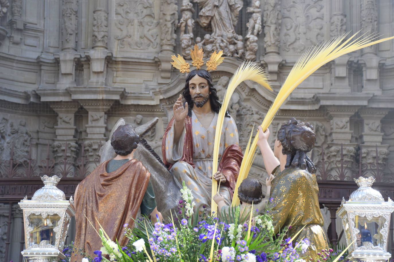 Fotos: Los niños protagonizan la procesión de la Borriquilla de Logroño