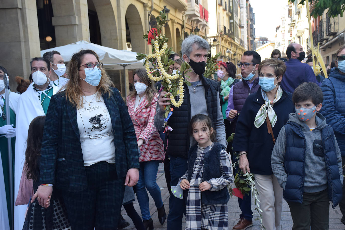 Fotos: Los niños protagonizan la procesión de la Borriquilla de Logroño