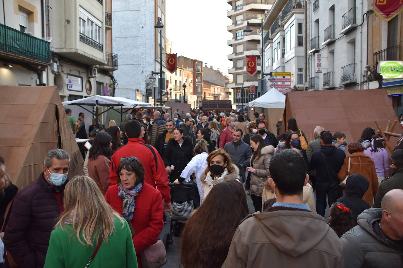 Fotos: Mercado y ambiente del Mercaforum de Calahorra