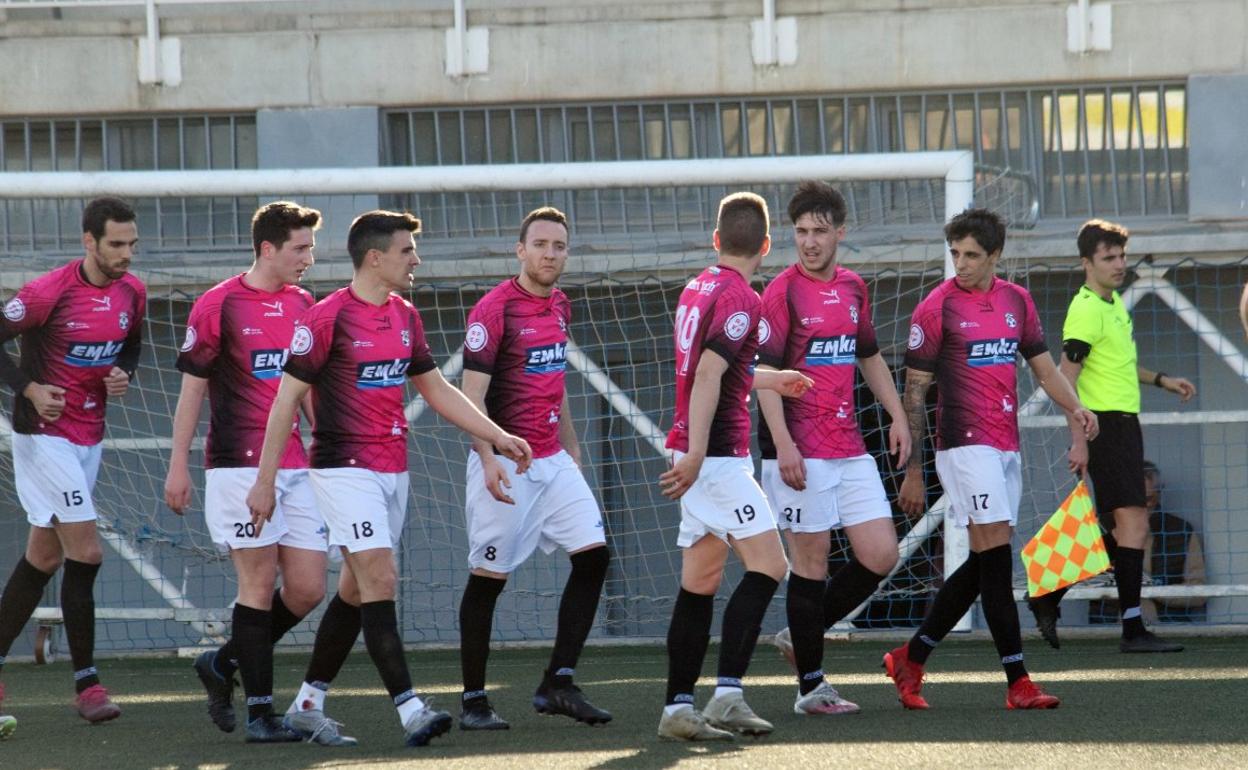 El Arnedo celebra uno de sus goles ante la Oyonesa en el partido del pasado domingo. 