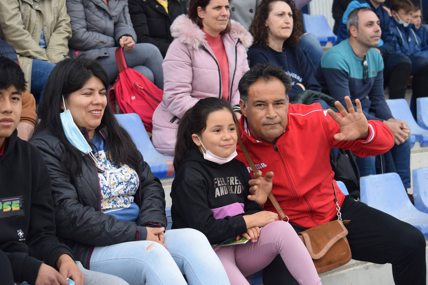 Fotos: Primera jornada del Torneo Villega en La Ribera