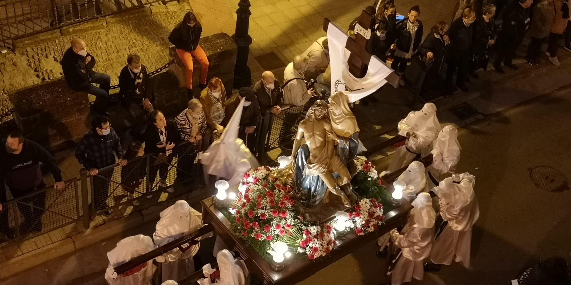 Haro ha recuperado la procesión del Santo Entierro.