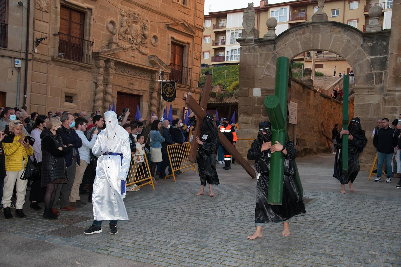 Haro ha recuperado la procesión del Santo Entierro.