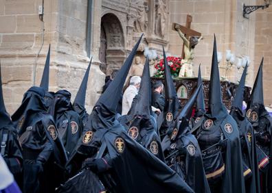 Imagen secundaria 1 - Procesiones de Jueves Santo en Haro.