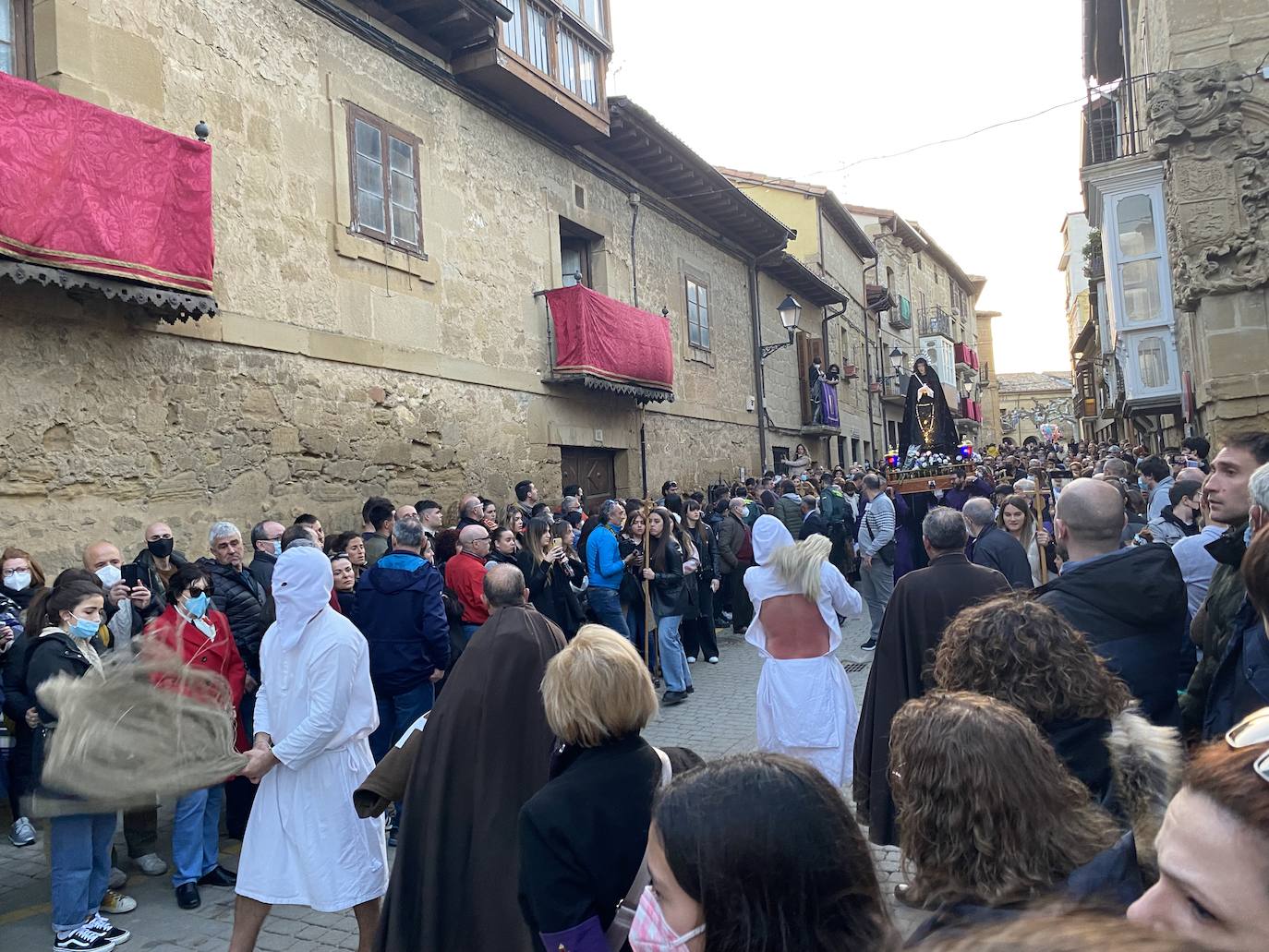 Fotos: Procesión del Jueves Santo de los Picaos de San Vicente