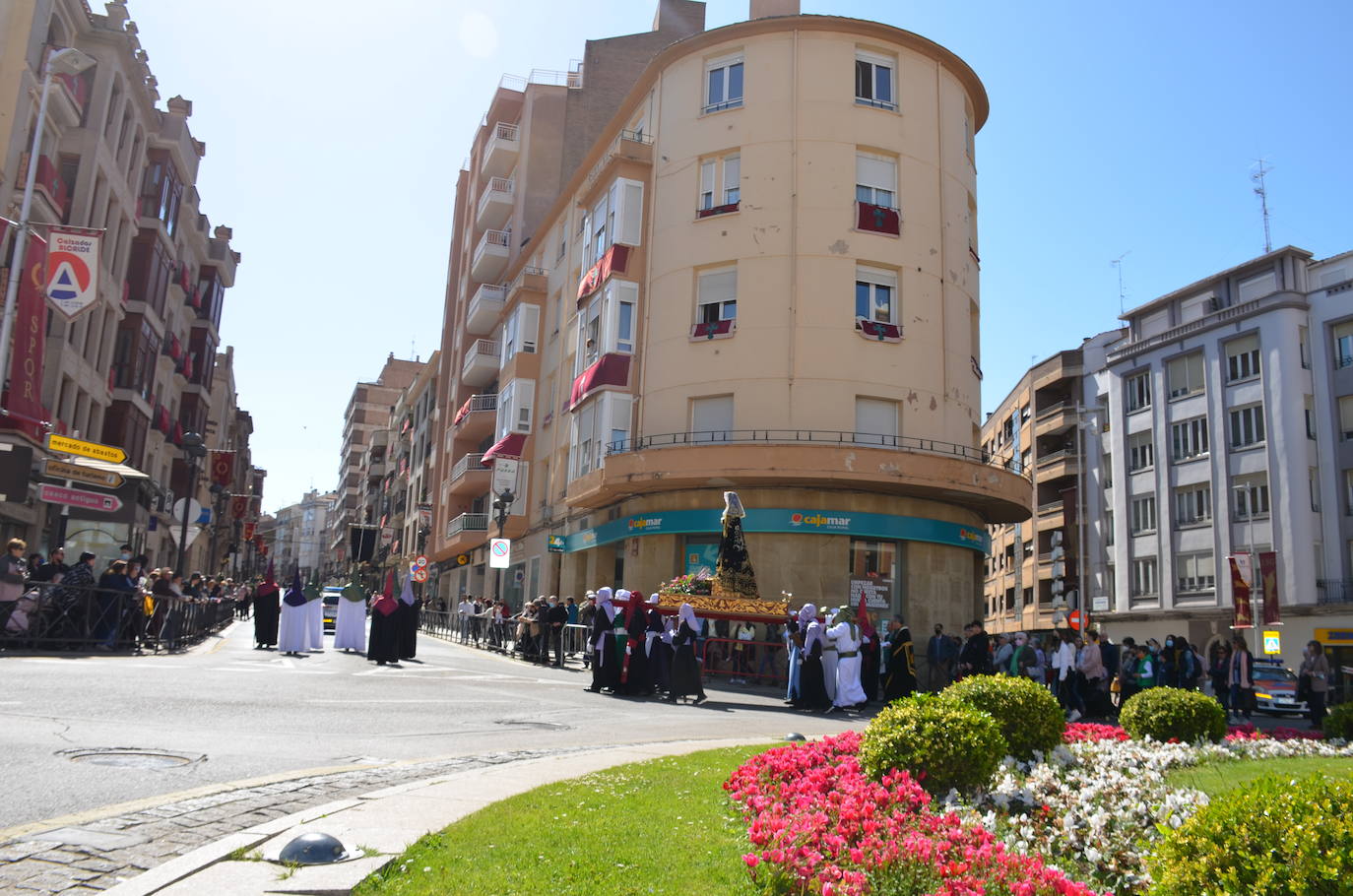 Esta procesión está dedicada a las mujeres maltratadas. 