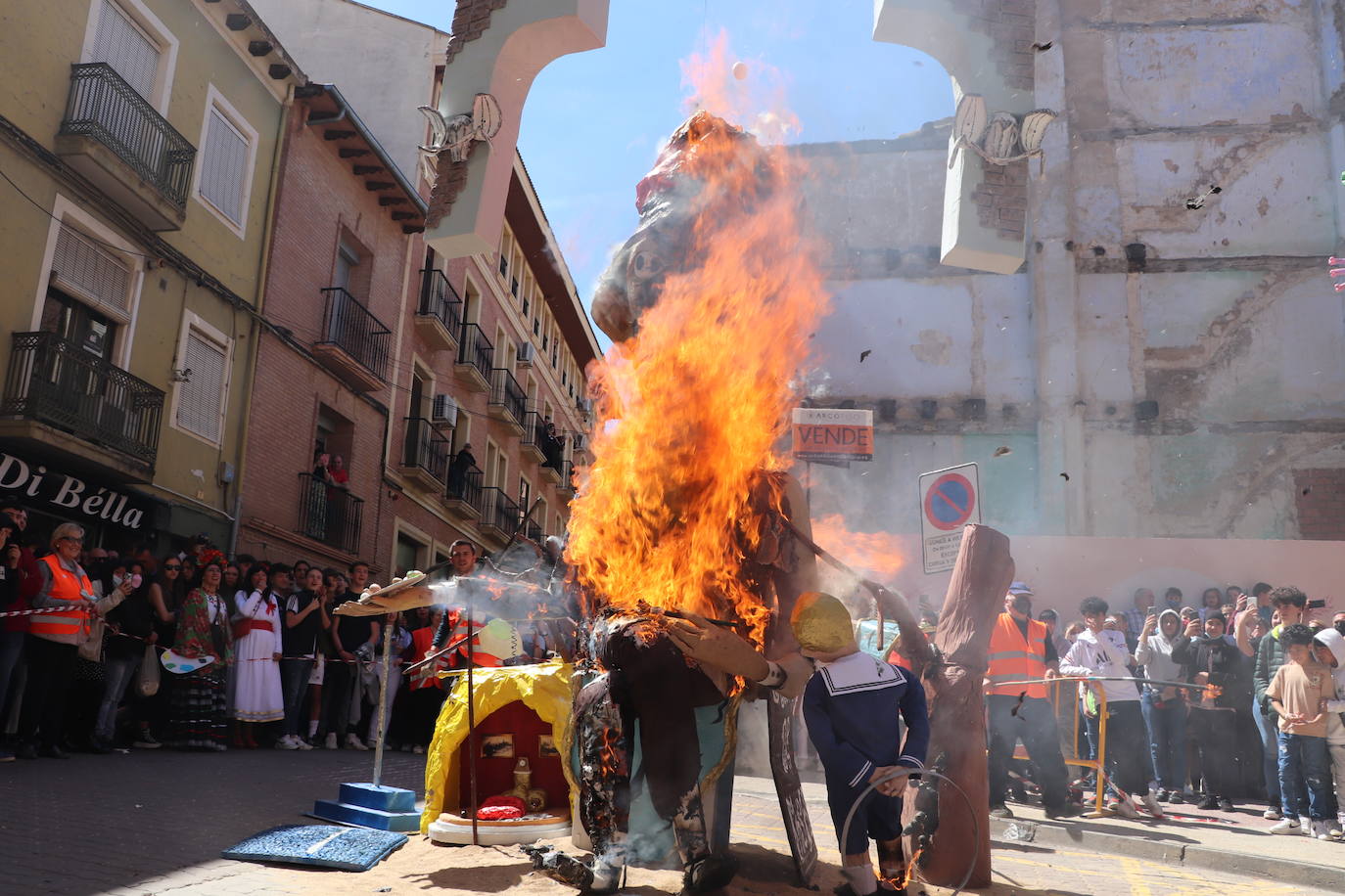 Fotos: Quema de los Judas en Alfaro