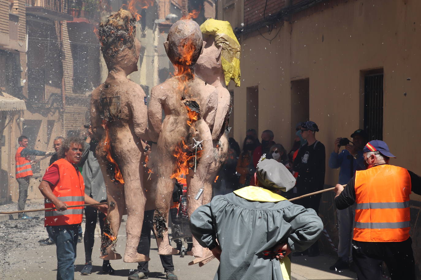 Fotos: Quema de los Judas en Alfaro