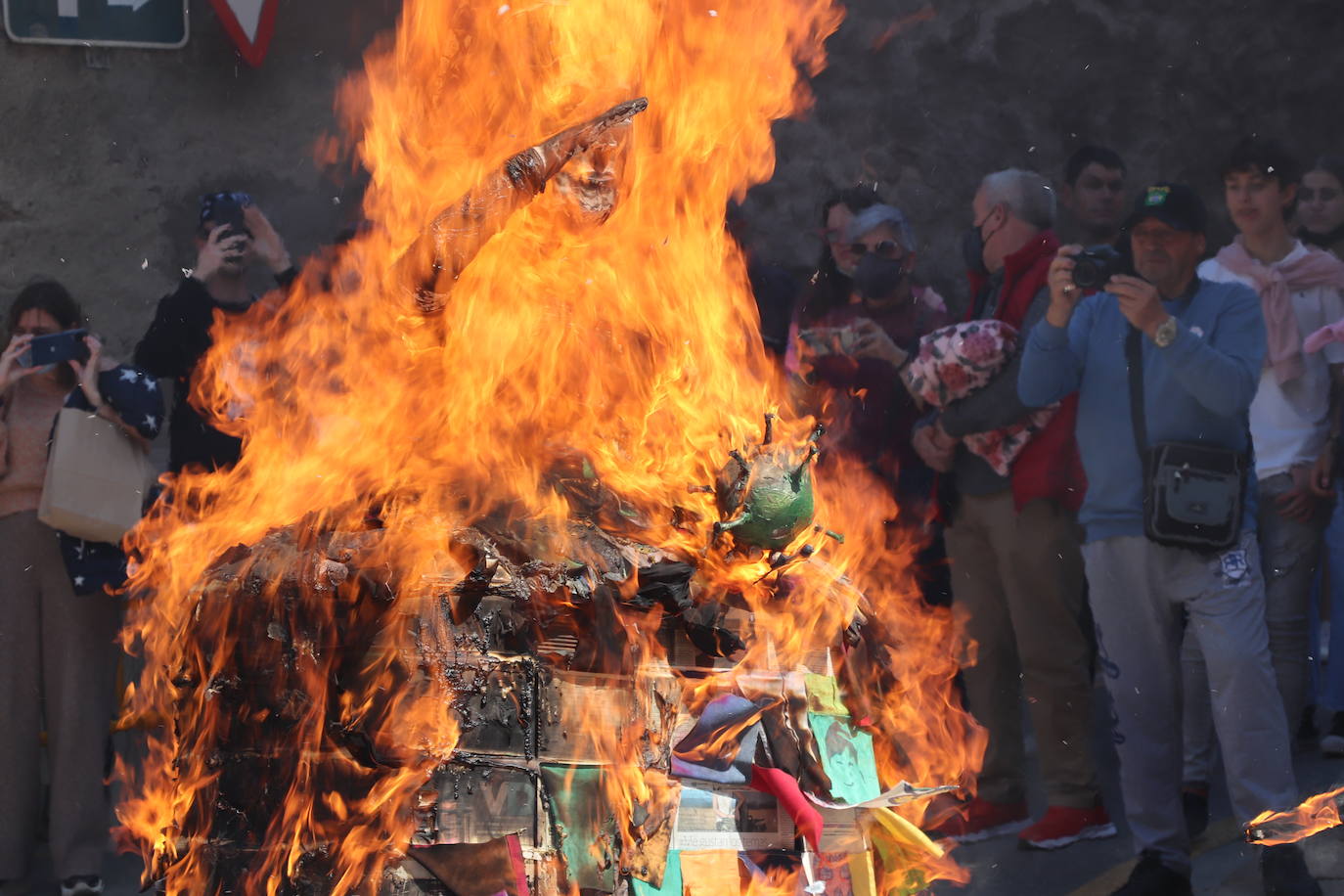 Fotos: Quema de los Judas en Alfaro