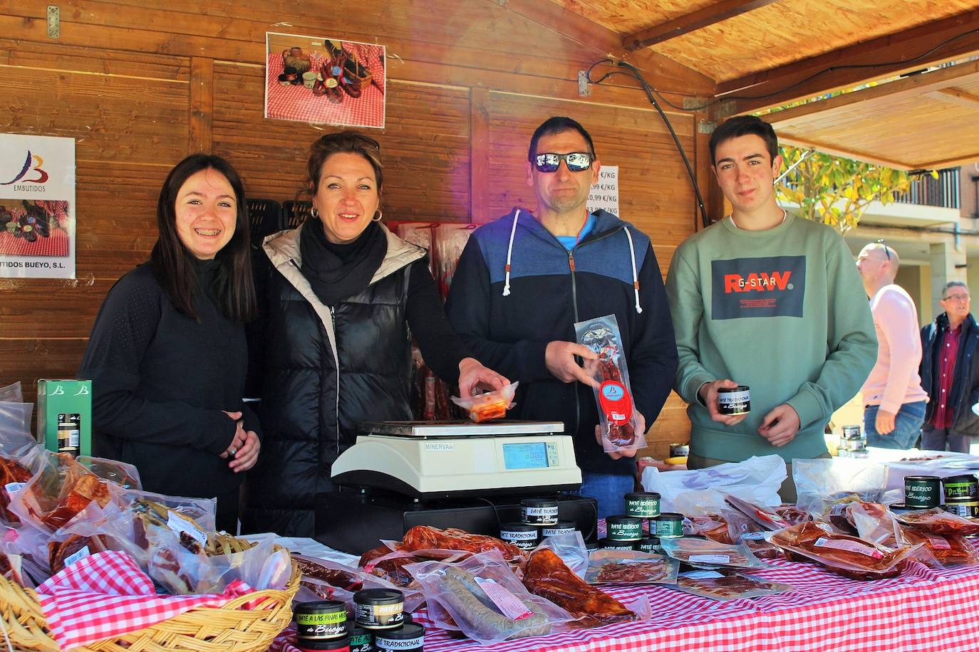 Fotos: 5ª Feria de Productos de Albelda