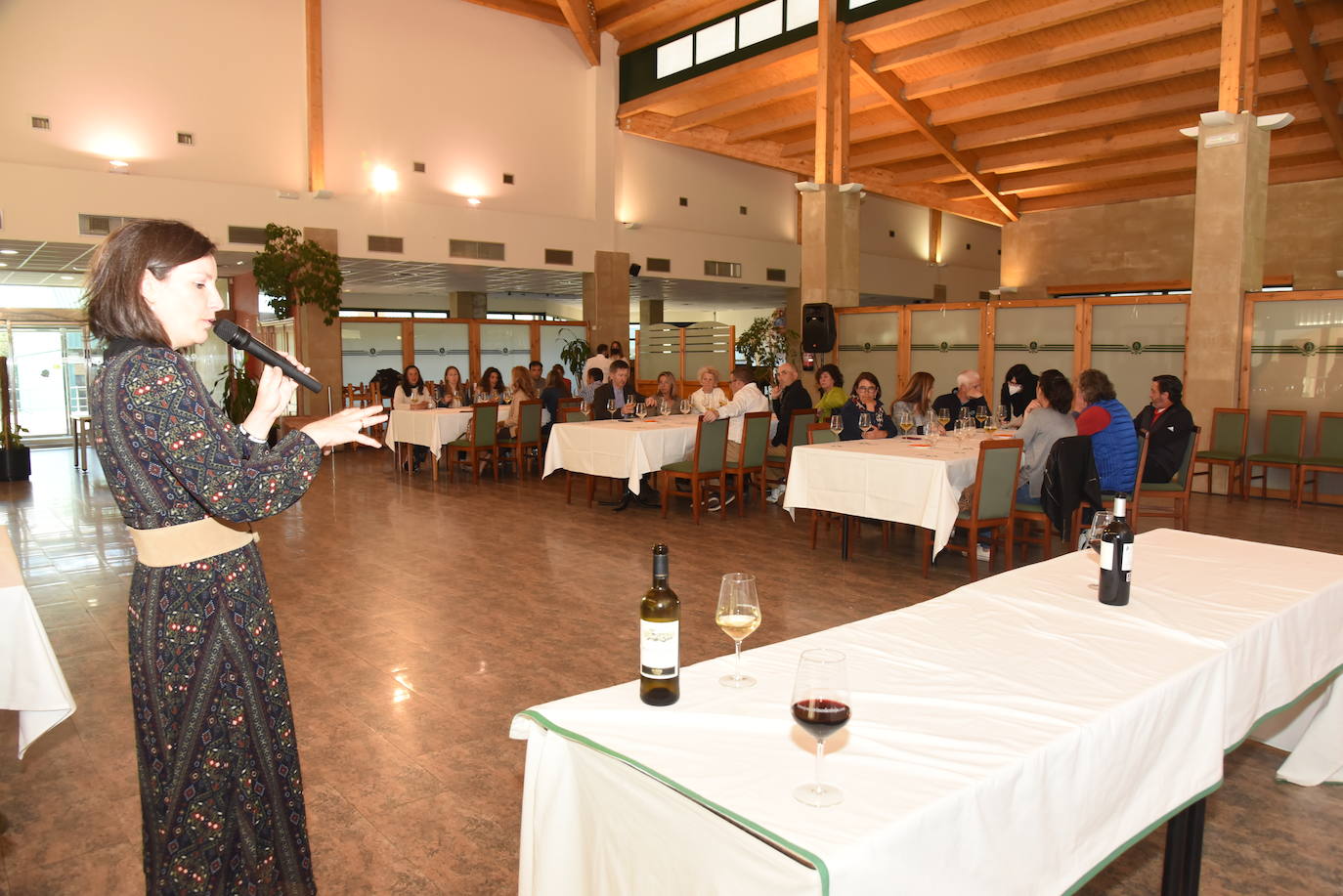 Fotos: Cata de vinos de Finca Valpiedra en el Torneo Golf Rioja&amp;Vino