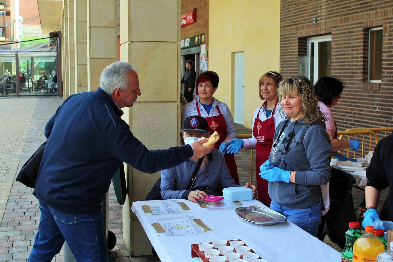 Fotos: Degustación en las fiestas de San Prudencio