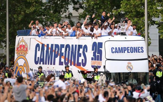 Fotos: Festejo liguero del Real Madrid en Cibeles