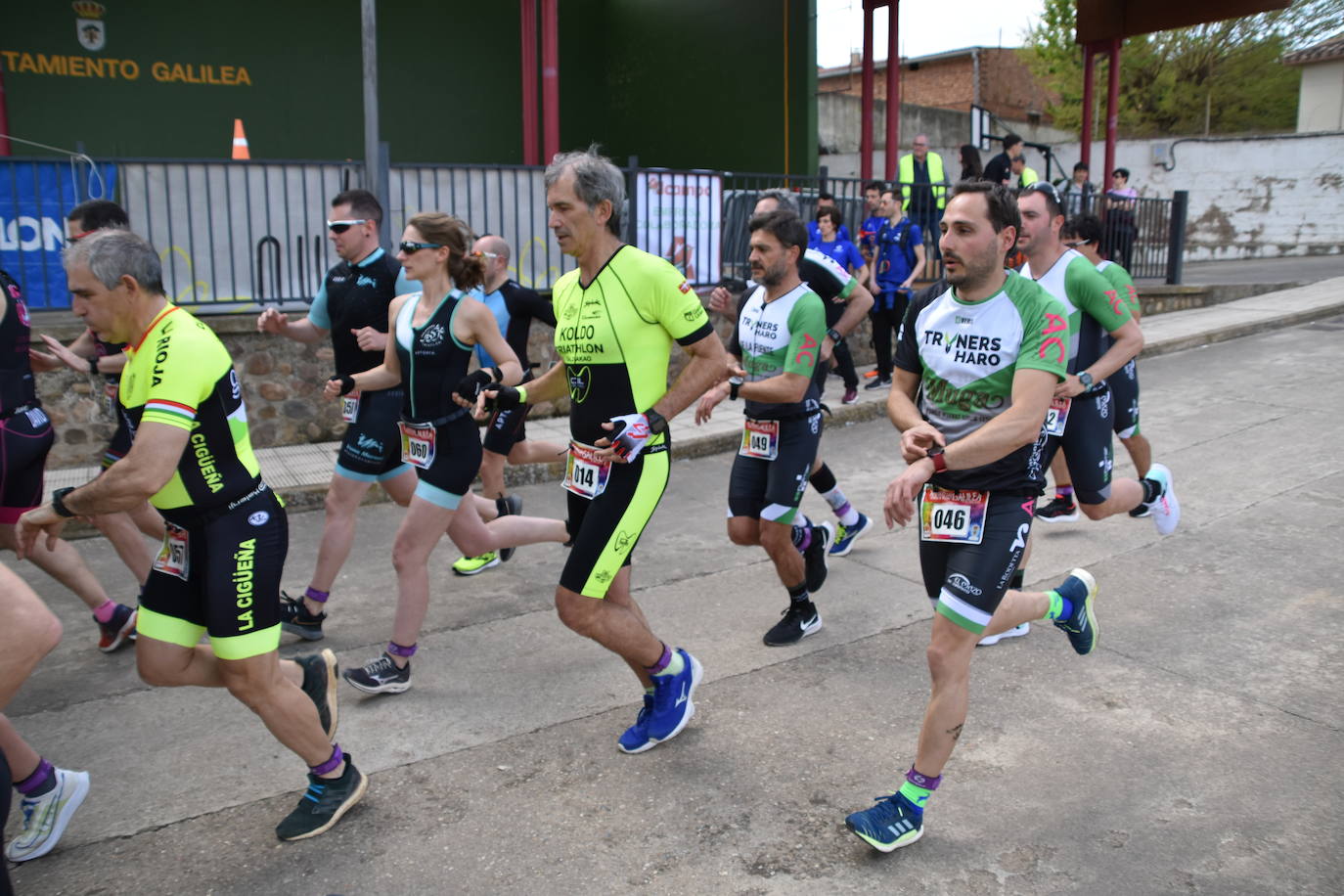 Fotos: Camilo Santiago y Ángela Muñoz ganan el duatlón de Galilea