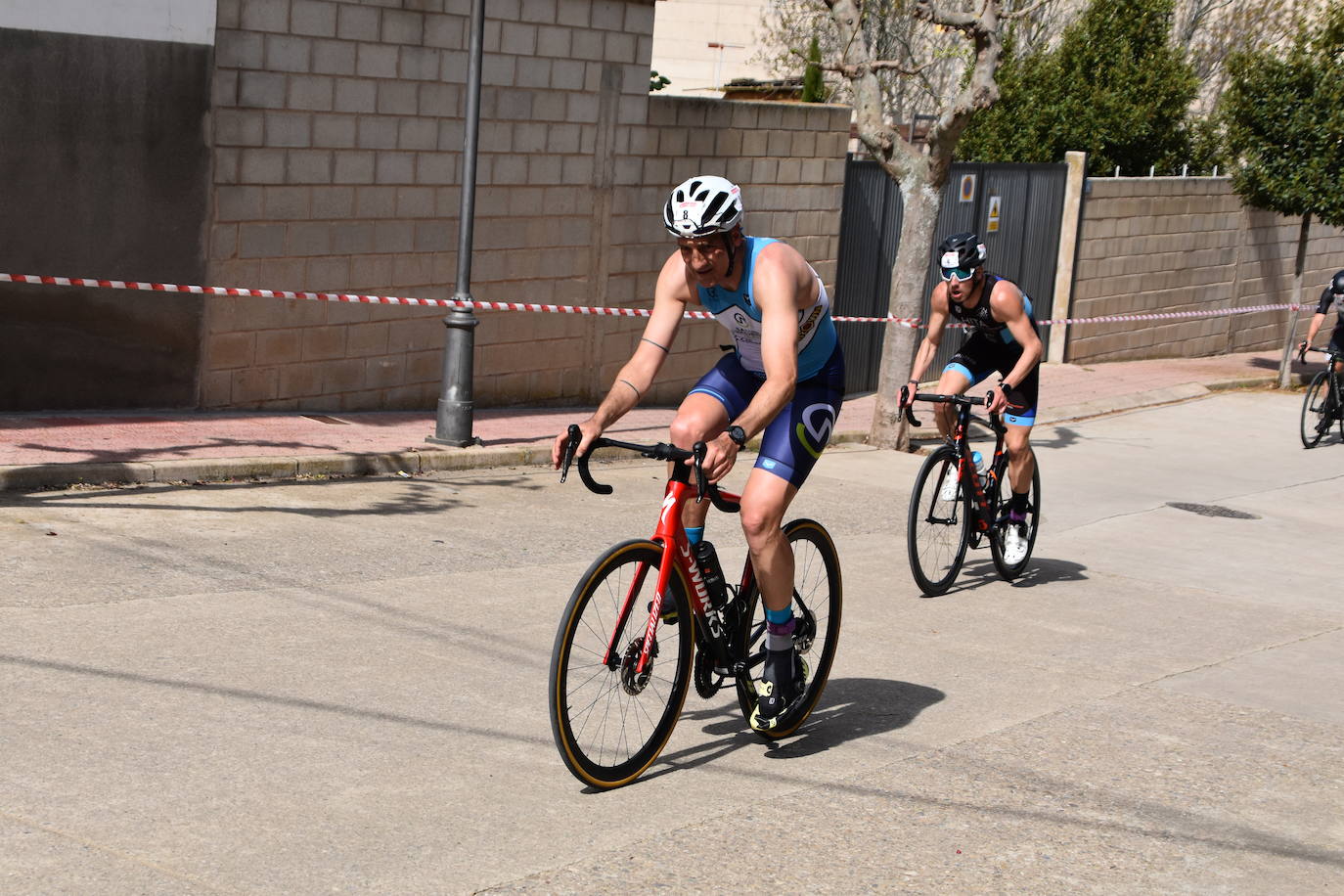 Fotos: Camilo Santiago y Ángela Muñoz ganan el duatlón de Galilea