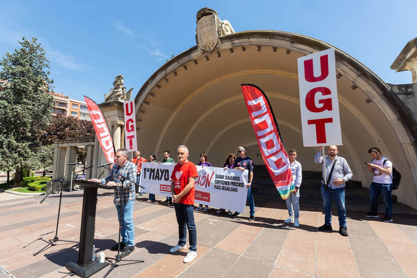 Fotos: Manifestación principal del Primero de Mayo en La Rioja