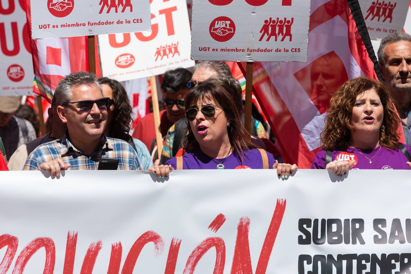 Fotos: Manifestación principal del Primero de Mayo en La Rioja