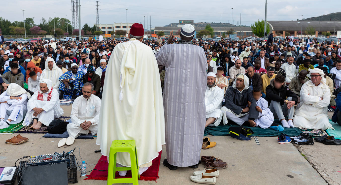 Fotos: Concentración por el fin del Ramadán en Logroño