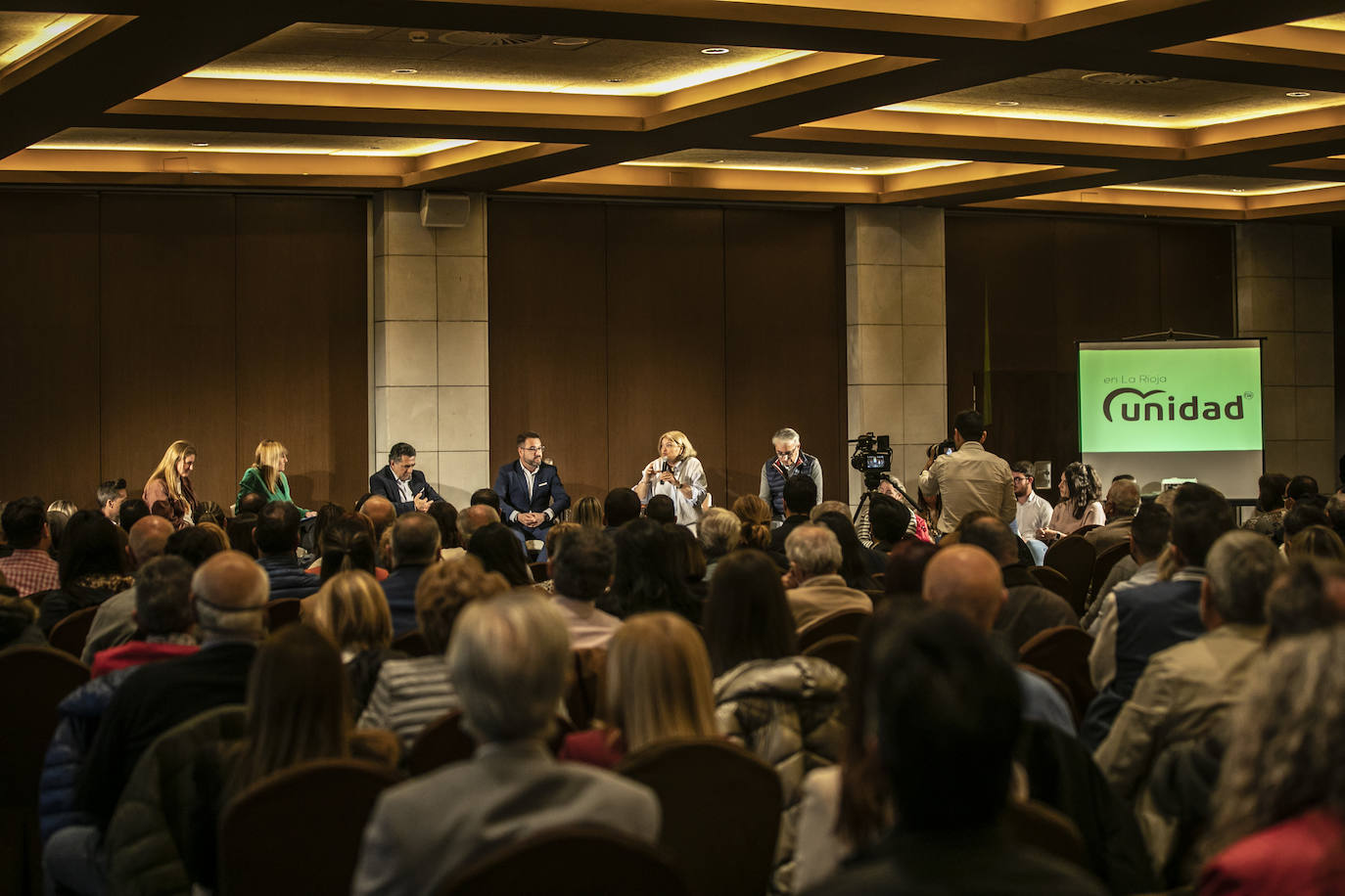 Unos 400 militantes del PP piden que Carlos Cuevas «dé un paso al frente» ante el próximo congreso