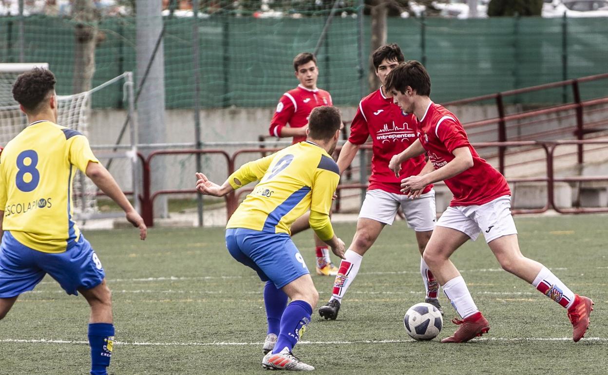 Partido entre el Villegas y el Calasancio disputado en La Ribera. 