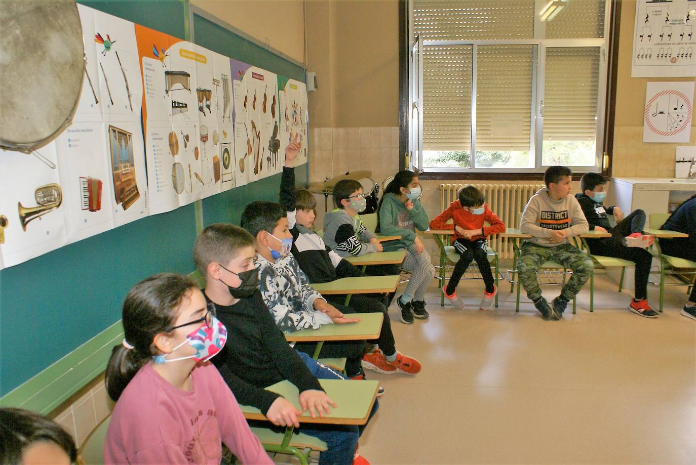 Visita de la Guardia Real al colegio San Fernando, de Nájera