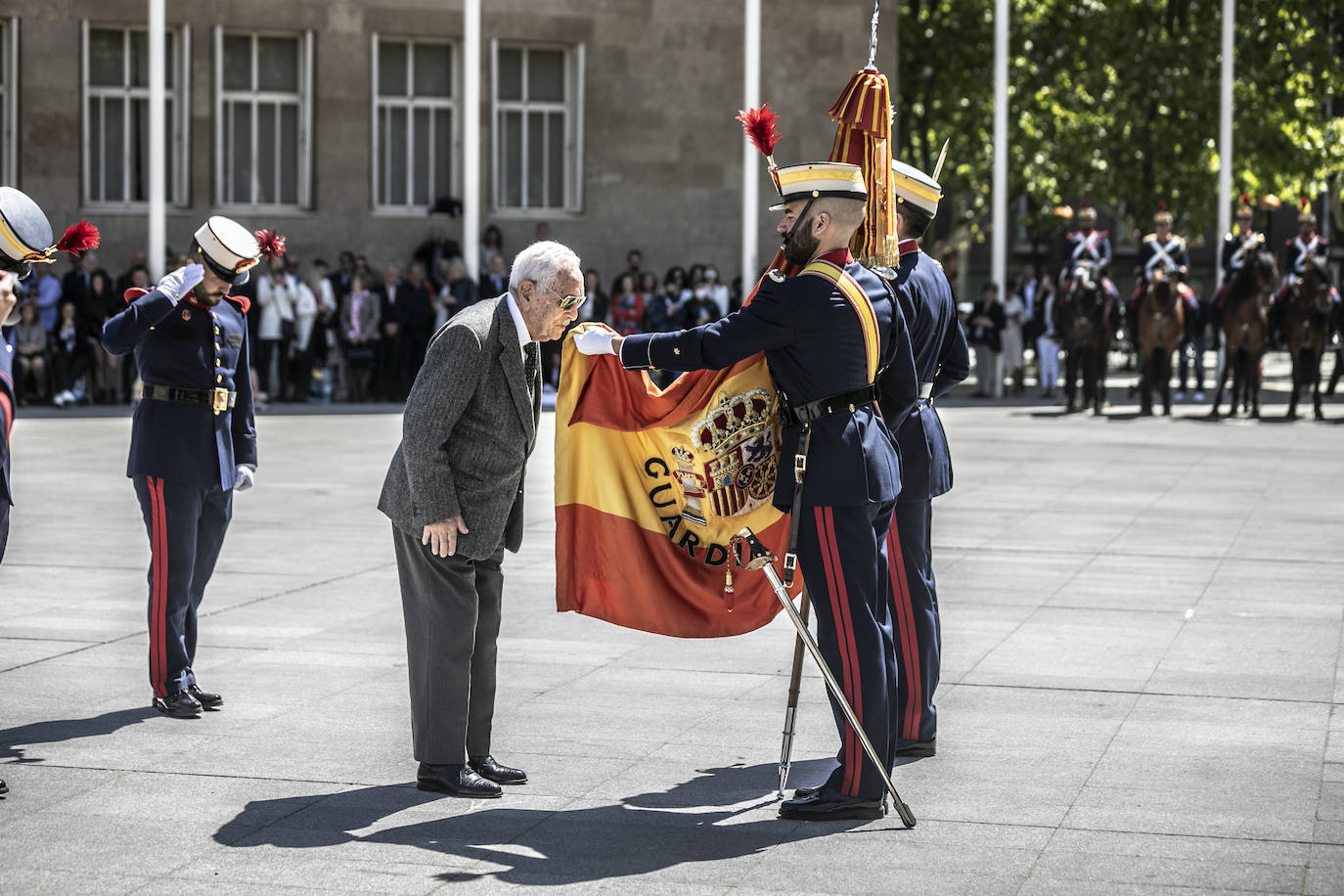 Fotos: La jura de bandera en Logroño, en imágenes