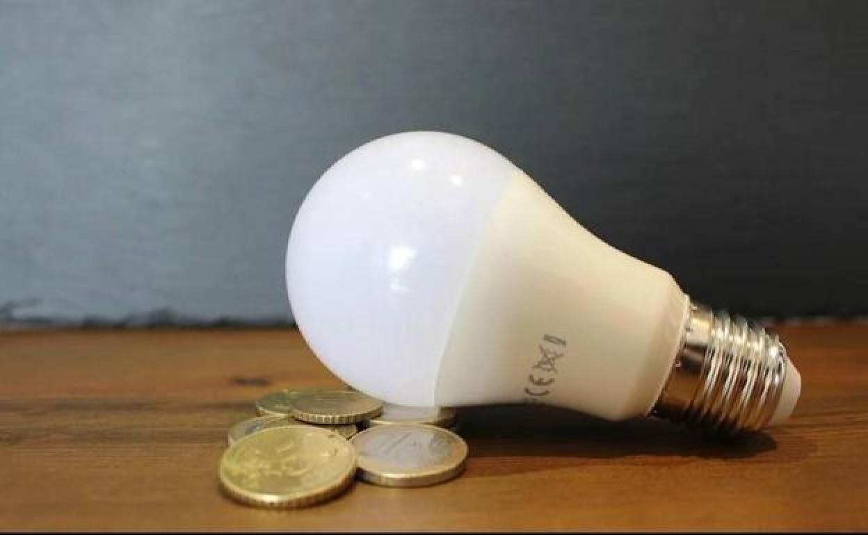 Precio de la luz, hoy 10 de mayo: las horas más baratas para poner los electrodomésticos