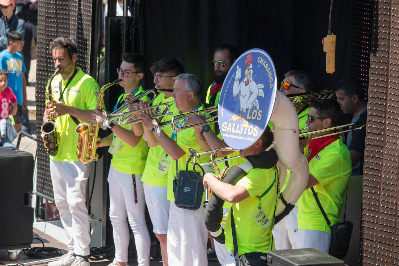 Fotos: Santo Domingo de la Calzada dispara el cohete de sus fiestas del Santo