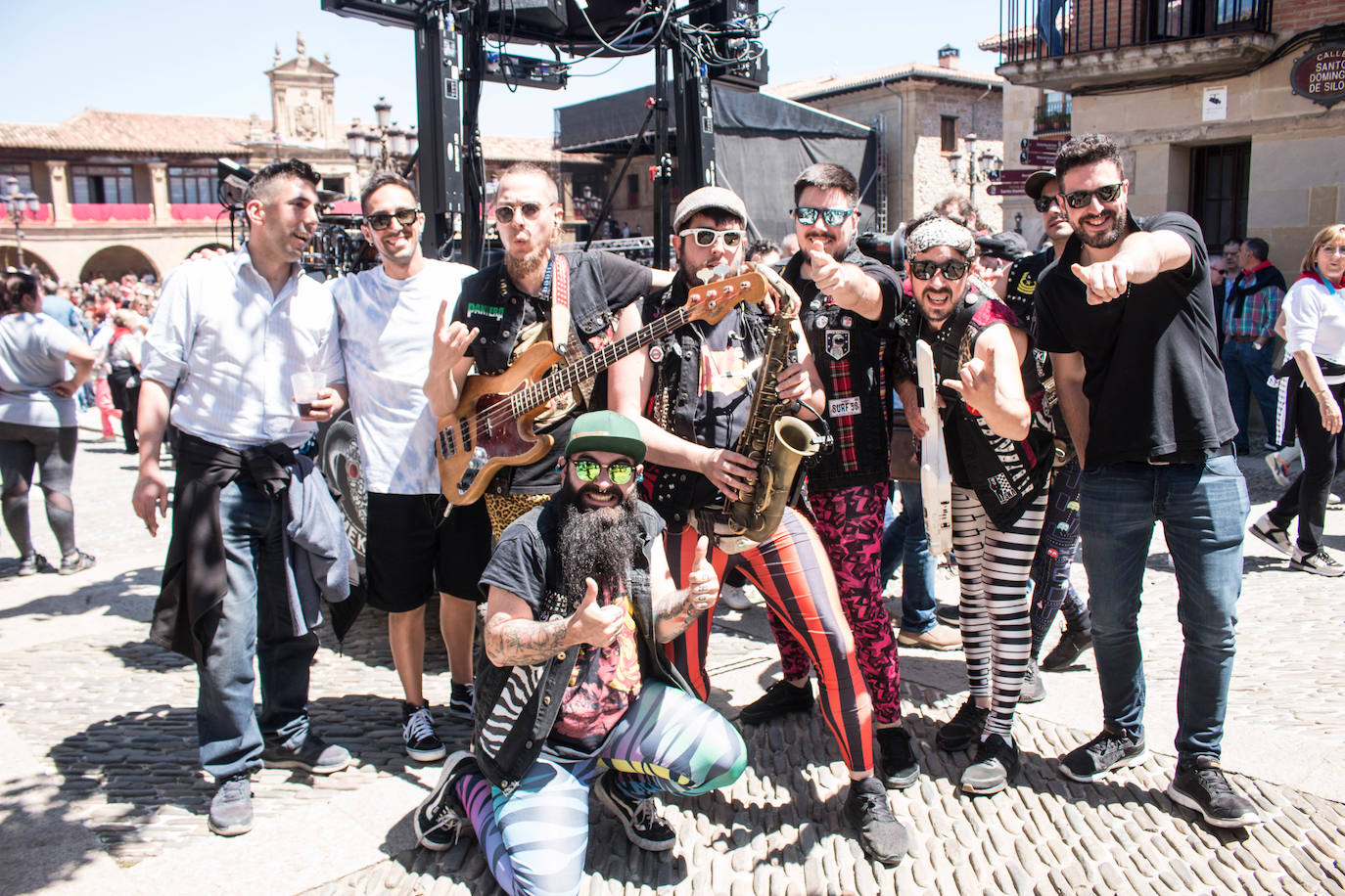 Fotos: Santo Domingo de la Calzada dispara el cohete de sus fiestas del Santo