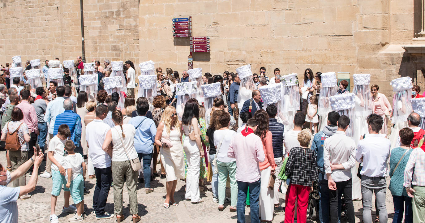 Fotos: Procesión de las doncellas en Santo Domingo de la Calzada