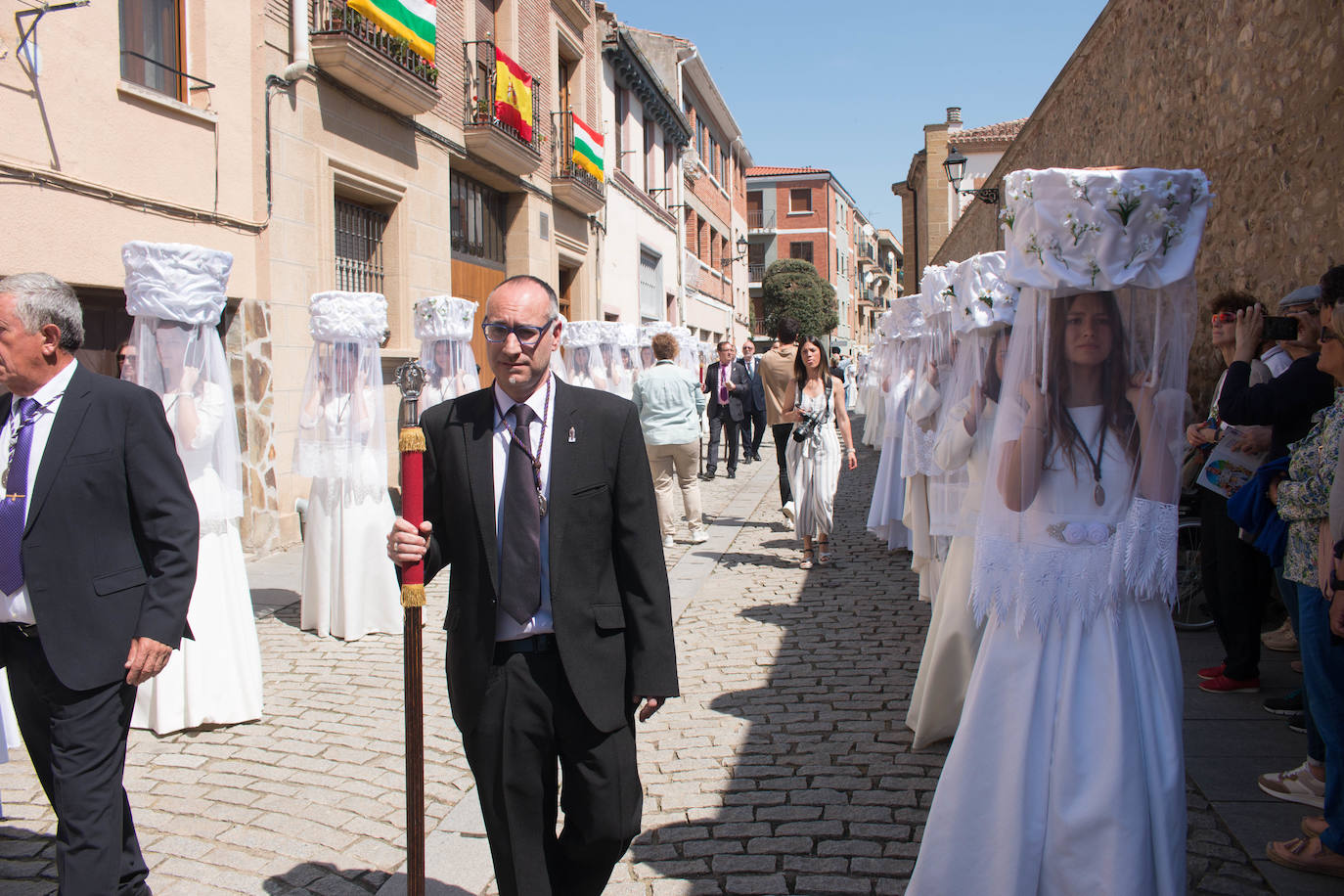 Fotos: Procesión de las doncellas en Santo Domingo de la Calzada