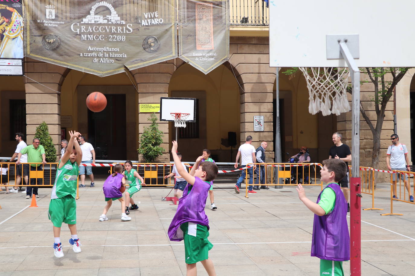 Fotos: Alfaro disfruta se la segunda jornada de las fiestas de Primavera