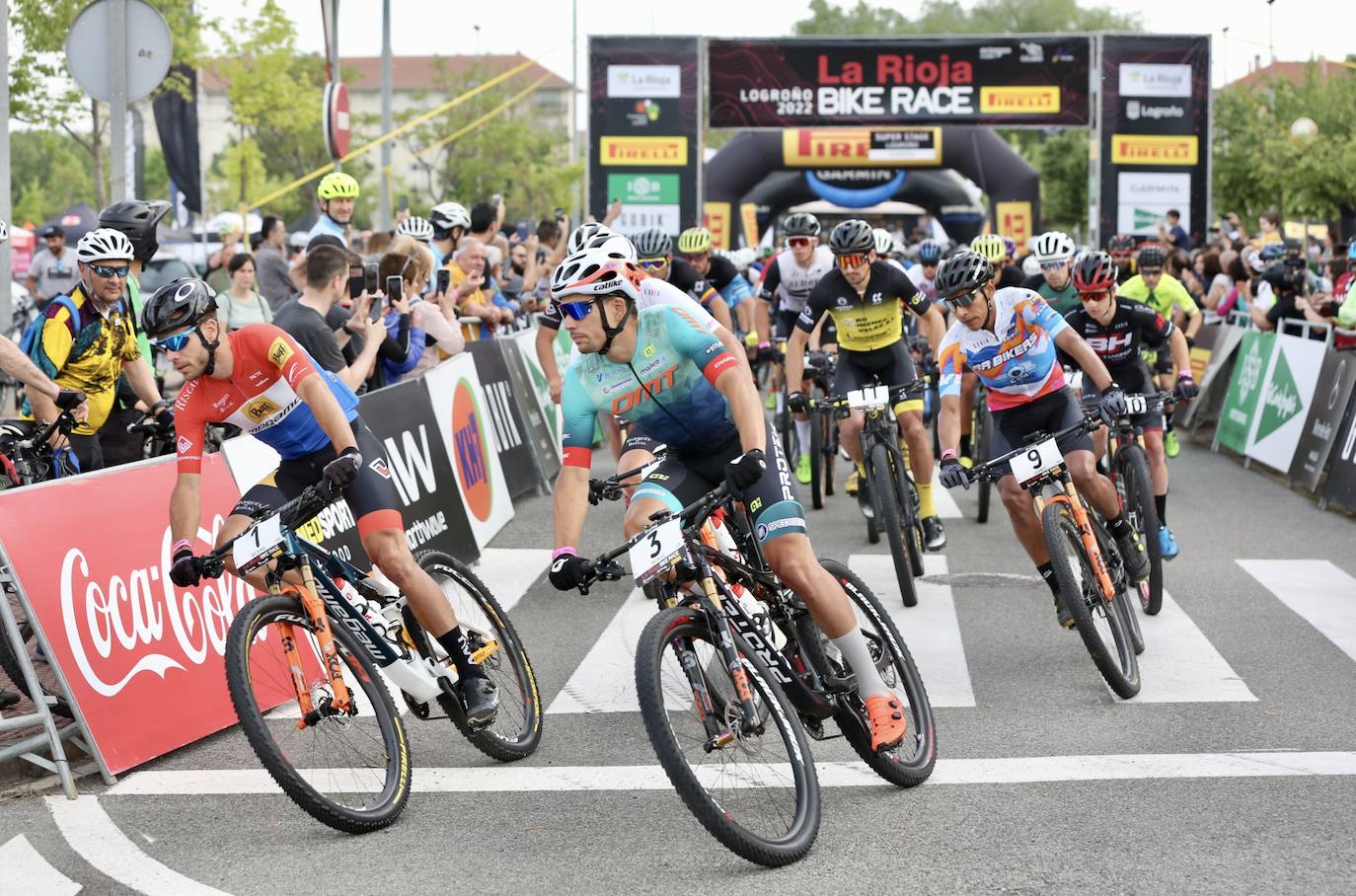 Fotos: Hans Becking gana la segunda etapa de La Rioja Bike Race