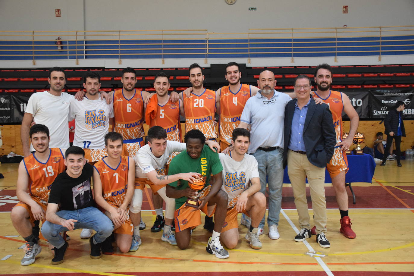 Fotos: Lobete acoge el Día del Baloncesto