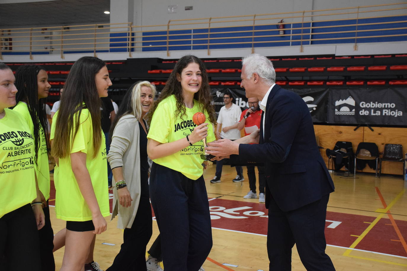 Fotos: Lobete acoge el Día del Baloncesto