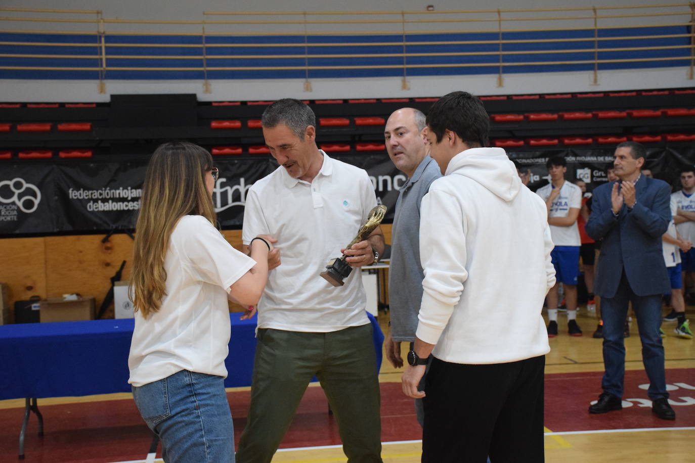 Fotos: Lobete acoge el Día del Baloncesto