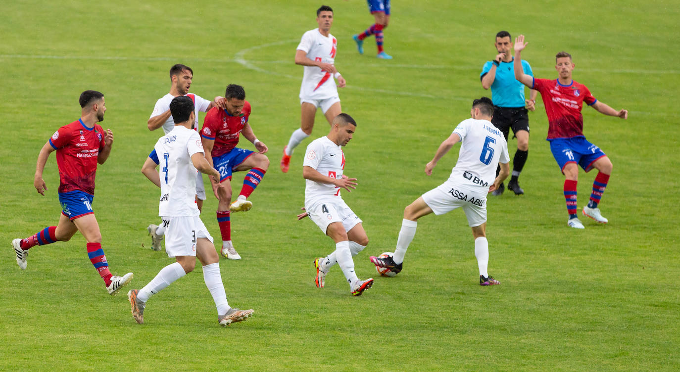 Fotos: El Calahorra cae ante el Rayo Majadahonda