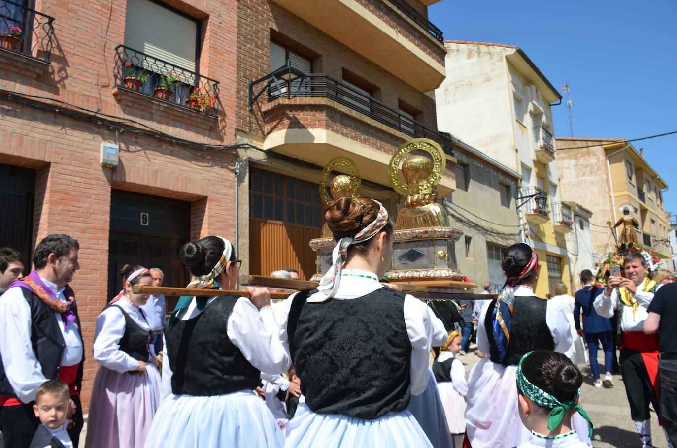 Fotos: Procesión de San Isidro en Calahorra