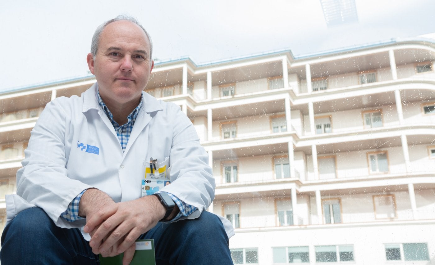 El doctor Fernado Martínez Soba, en el Hospital San Pedro. 