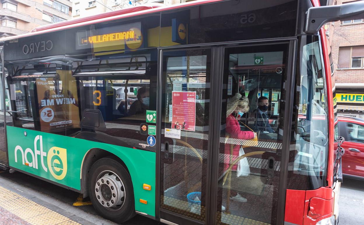 El PP reclama que la línea 3 de bus y el búho recuperen sus frecuencias prepandemia
