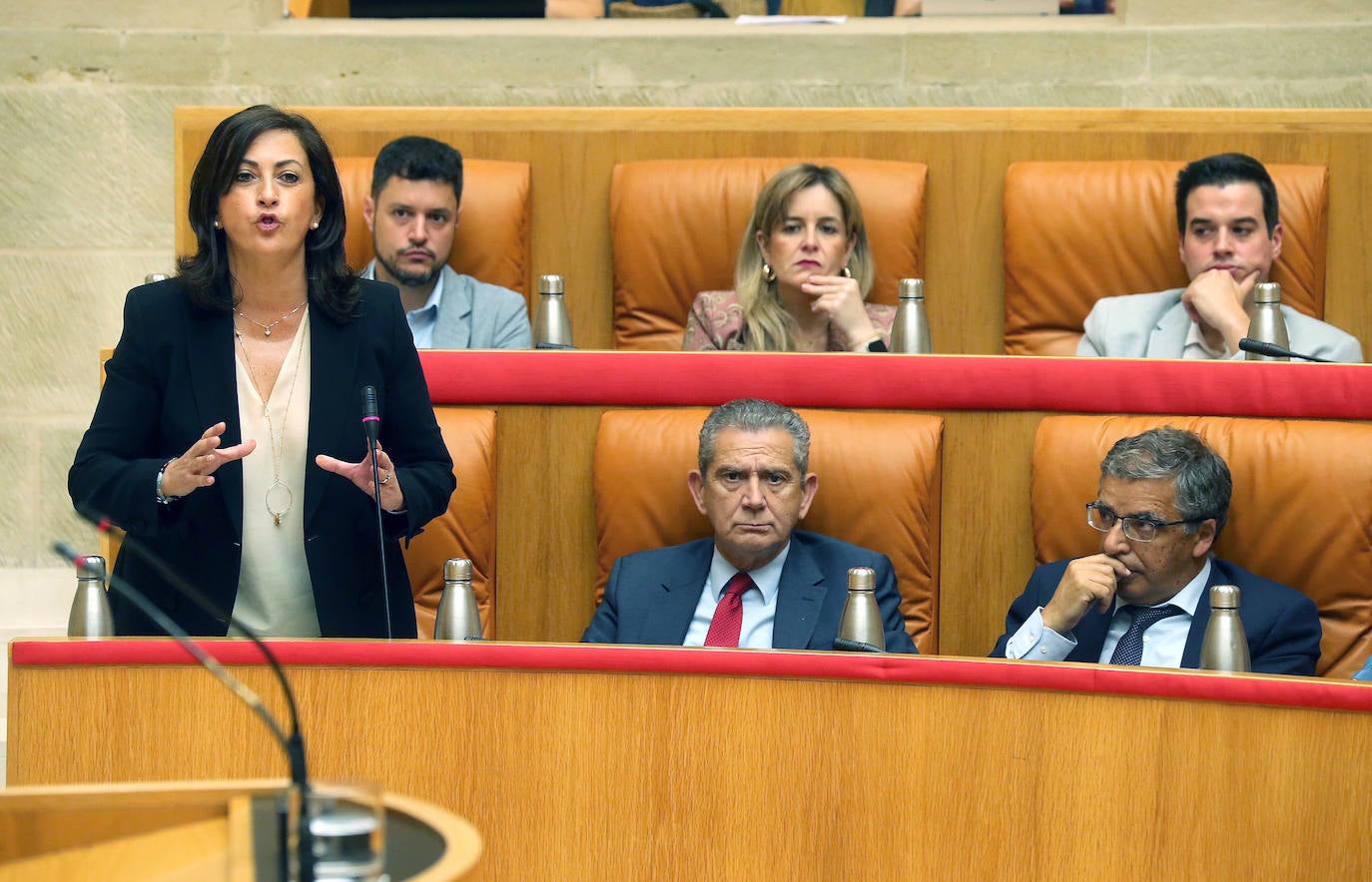 Fotos: Pleno del Parlamento de La Rioja