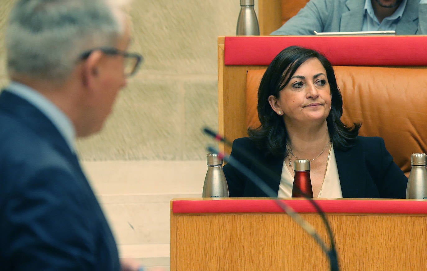 Fotos: Pleno del Parlamento de La Rioja