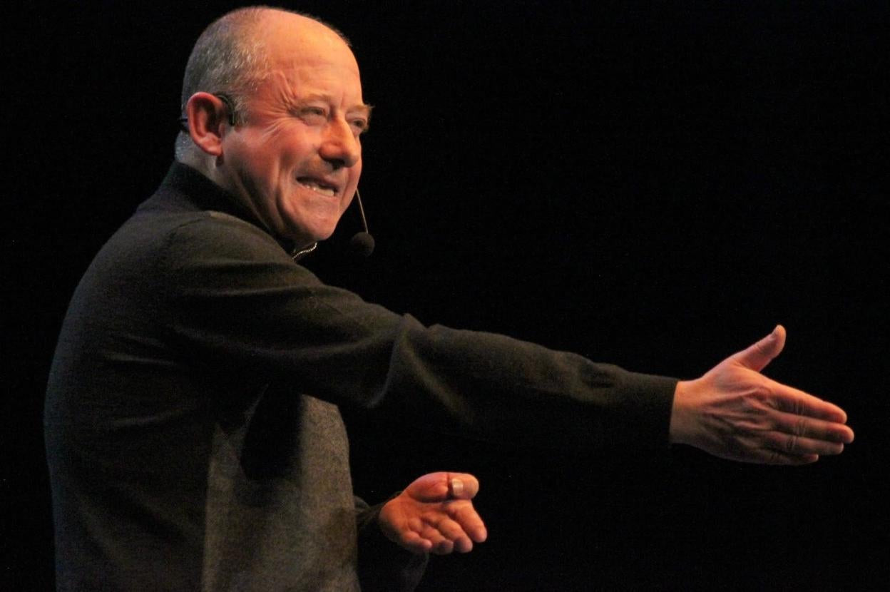 Carles García presenta 'Isla Elefante' en Cerezo